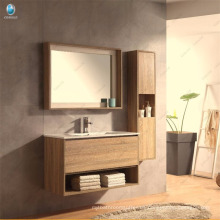 Muebles de baño de madera estilo italiano Madera contrachapada Muebles de baño de tamaño personalizado Espejo Vanidad